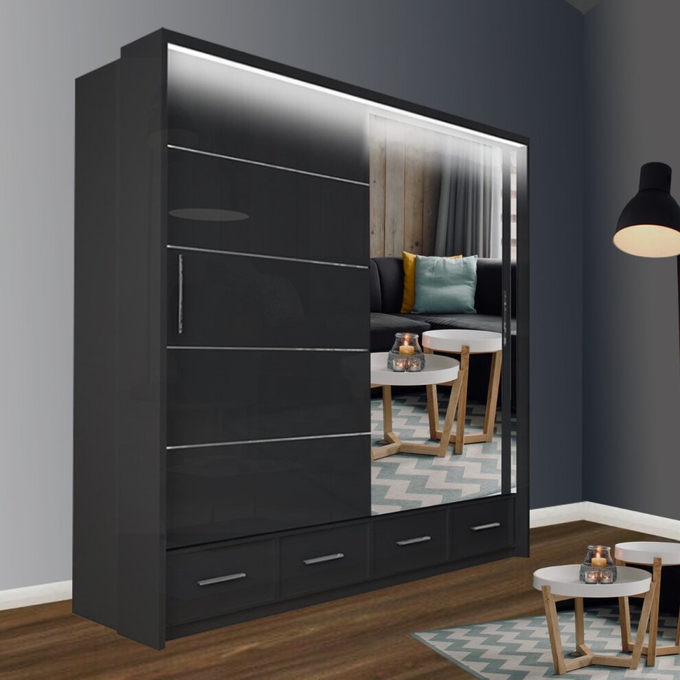 Marsylia Wardrobe