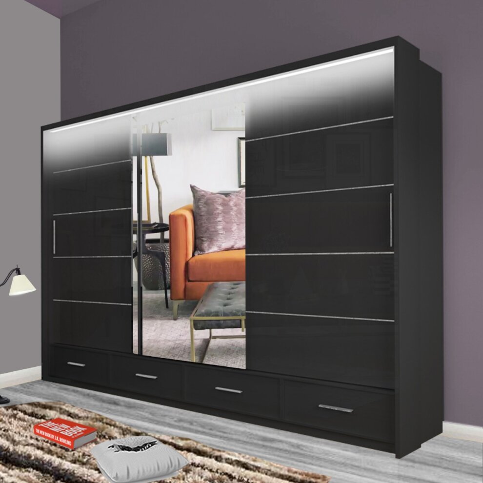 Marsylia Wardrobe