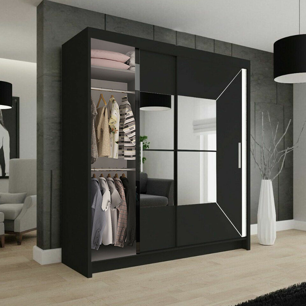Nicole Wardrobe