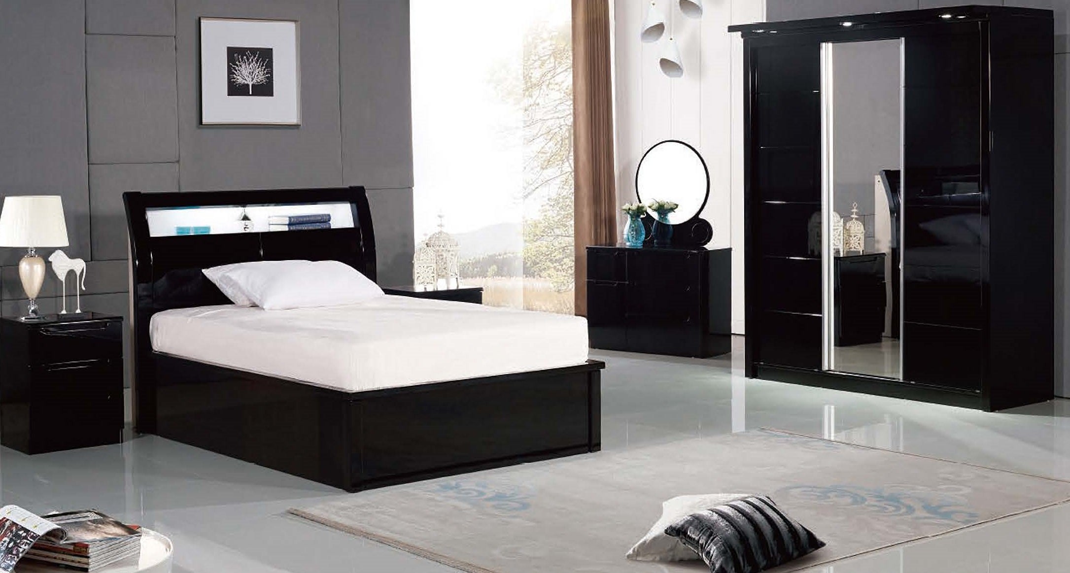 Rugby Gloss Bed