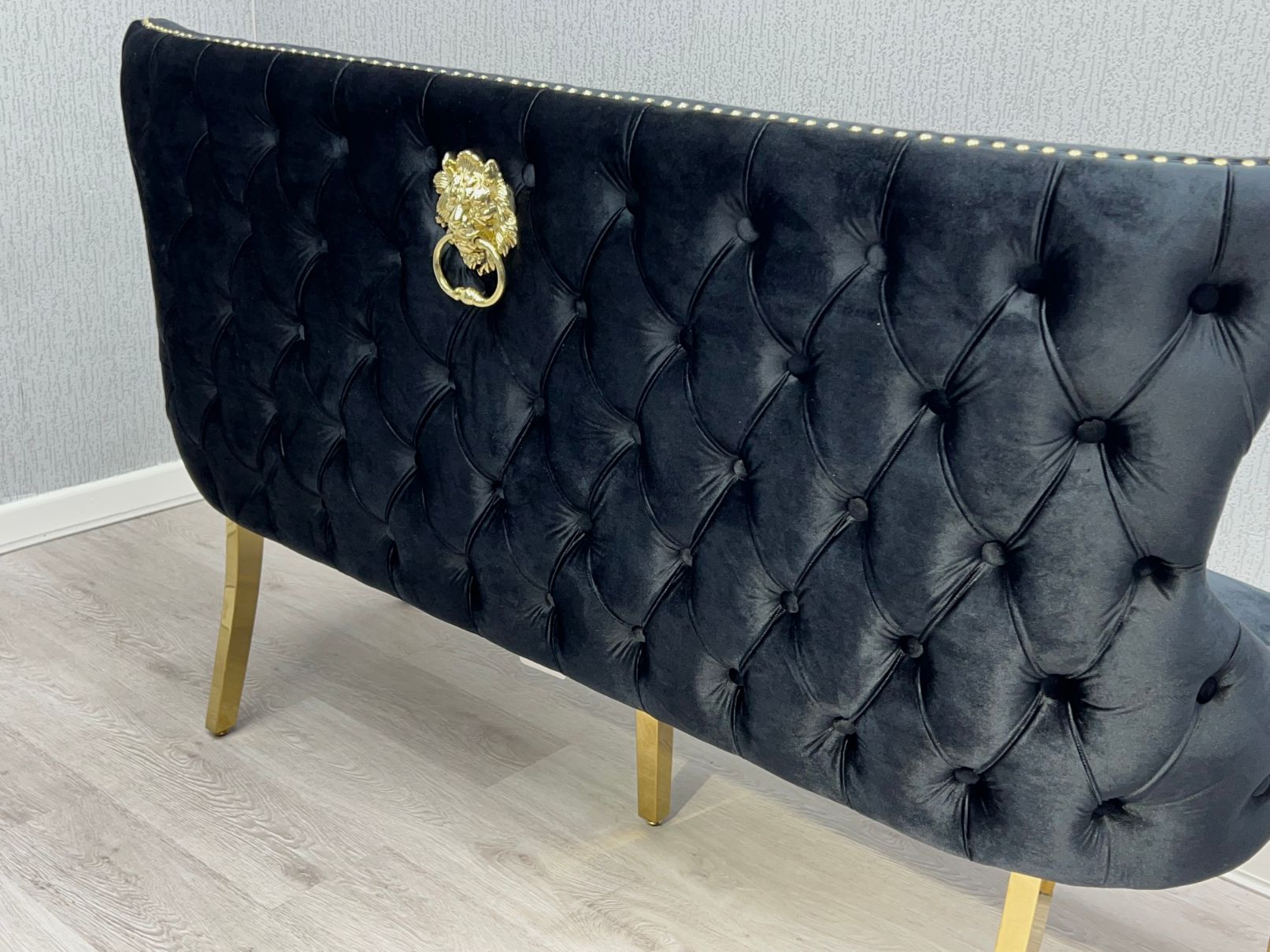 Victoria Luxury Bench